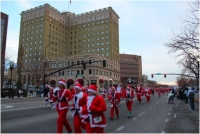 Santa Run In Front of  Ben Lomond Suites